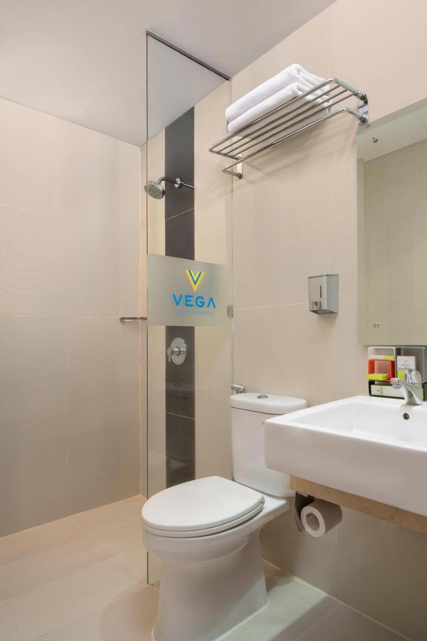Vega Hotel Gading Serpong Eksteriør bilde