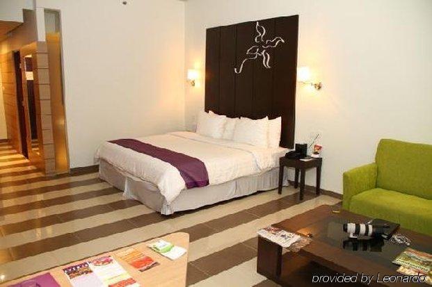Vega Hotel Gading Serpong Eksteriør bilde