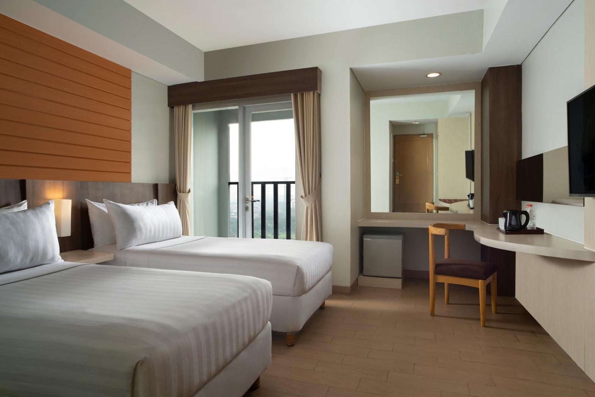 Vega Hotel Gading Serpong Eksteriør bilde