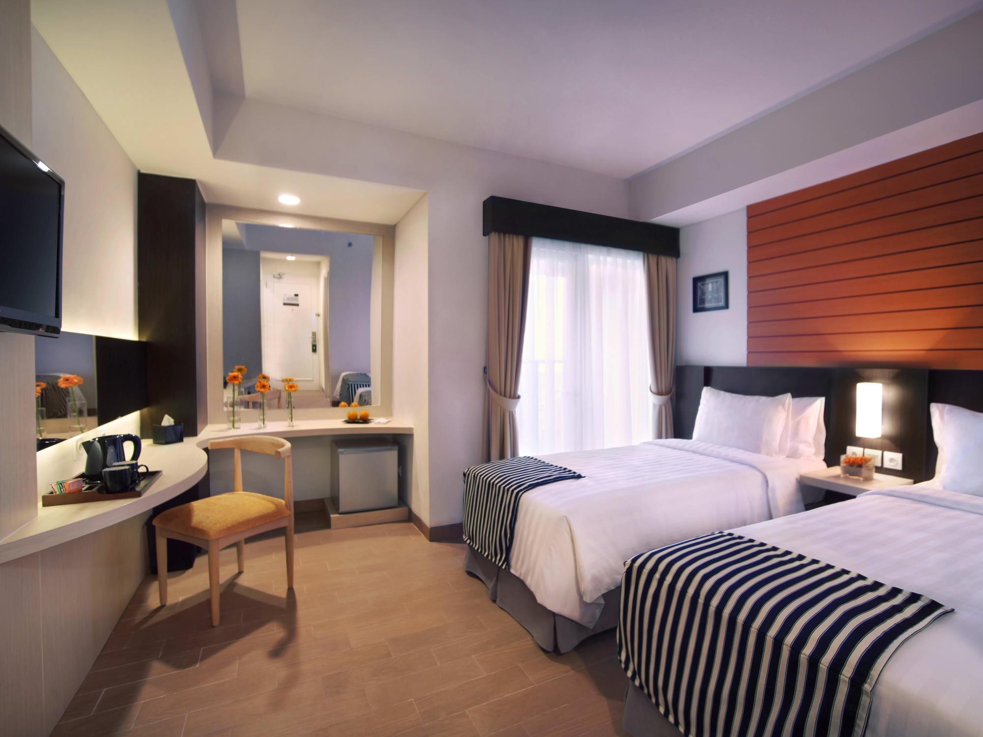 Vega Hotel Gading Serpong Eksteriør bilde